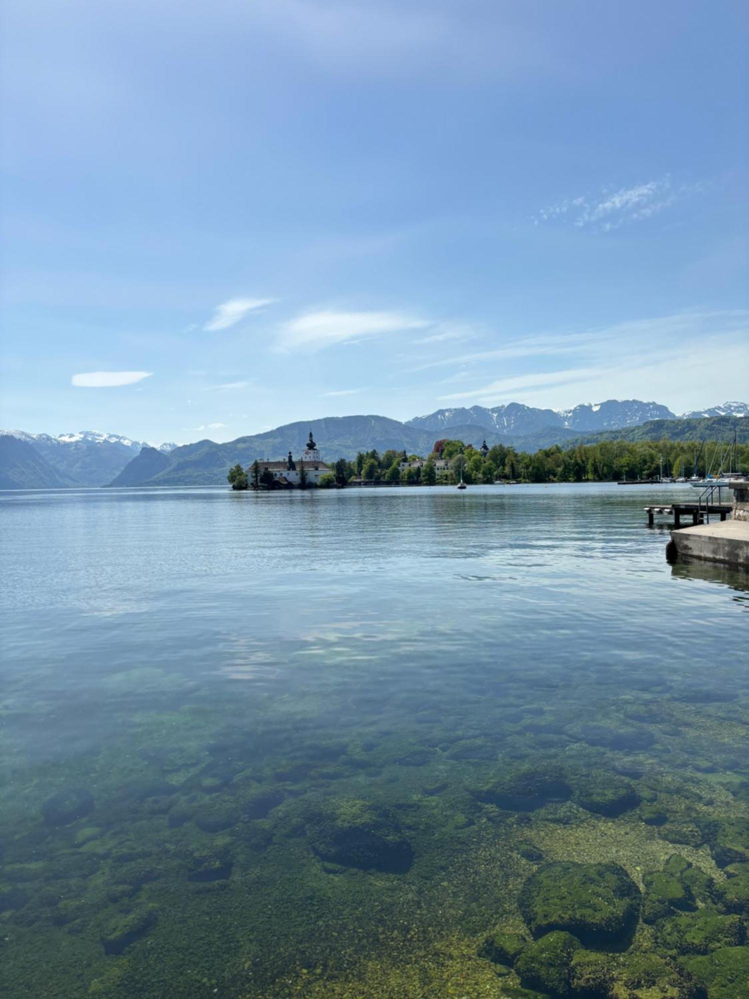 Wohnung See- Und Bergnaehe Gmunden Bagian luar foto