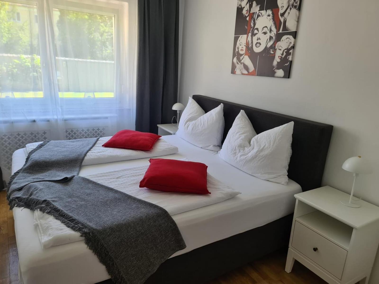 Wohnung See- Und Bergnaehe Gmunden Bagian luar foto